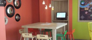 stratobois-agencement-hotel-ibis-style-albi-1