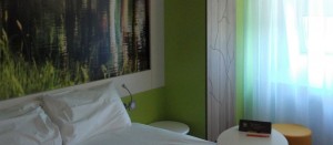 stratobois-agencement-hotel-ibis-style-toulouse-labege-2